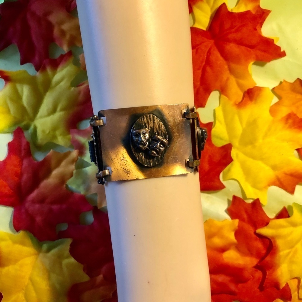 𝅺comedy and tragedy mask bracelet